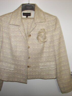 Isabel and Nina beige and white suit jacket/skirt Size 14